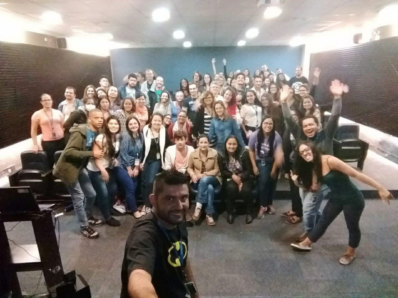 Luciane Otto · auditório explodindo